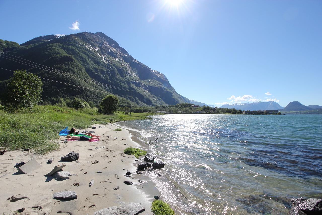 Andalsnes Hostel Exterior photo